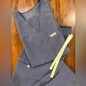 Figs Scrubs Set SPACE NAVY Casma S and Kade S Tall